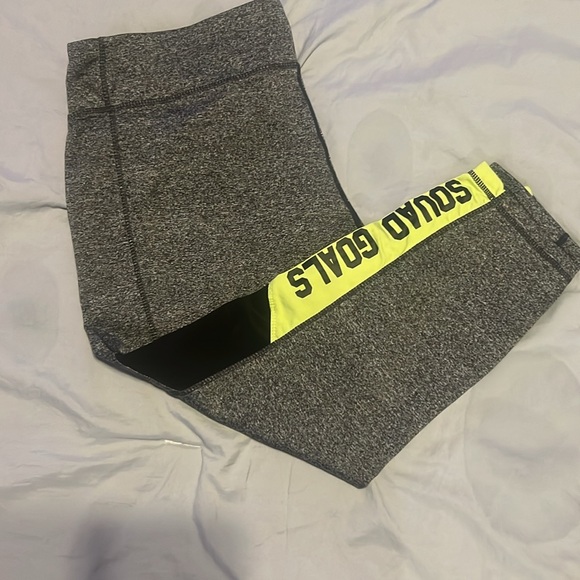 Workout capri - Picture 2 of 2